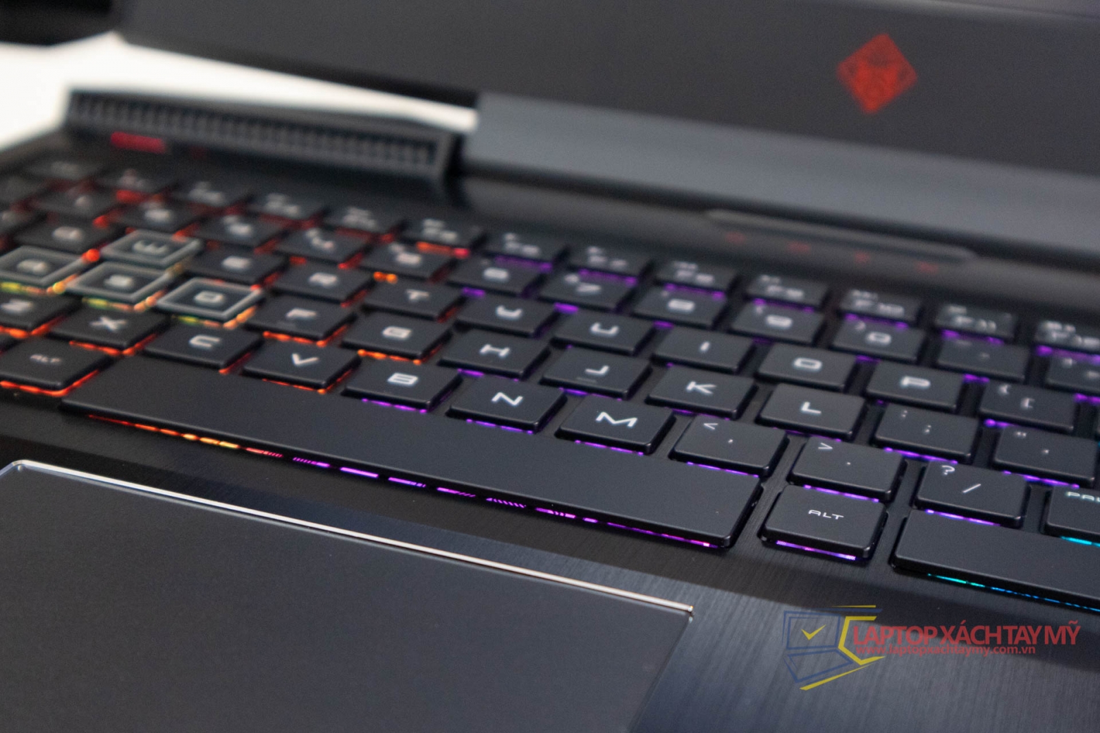 HP OMEN 15 Laptop Gaming Core i7 8th 8750H, Ram 16G, SSD 256G, HDD 1TB, GTX 1050Ti 4G