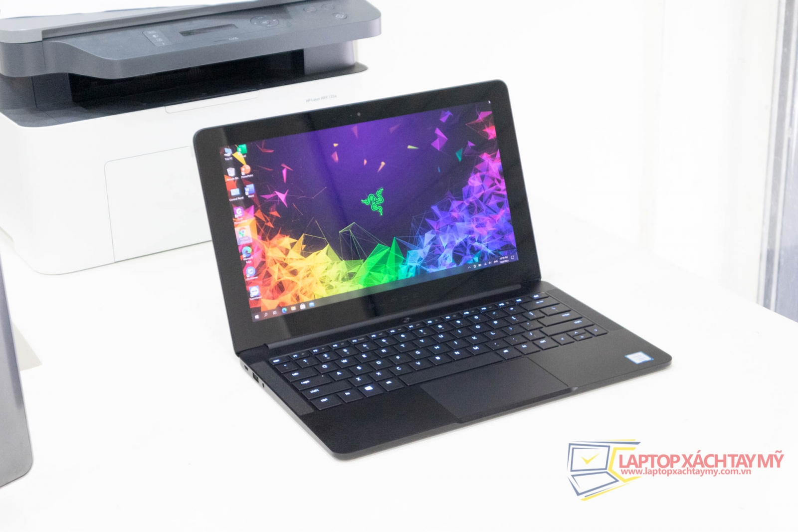 Razer Blade Stealth 12, Core intel i7 6500U, Ram 8G, SSD 256G, 2k, cam ung